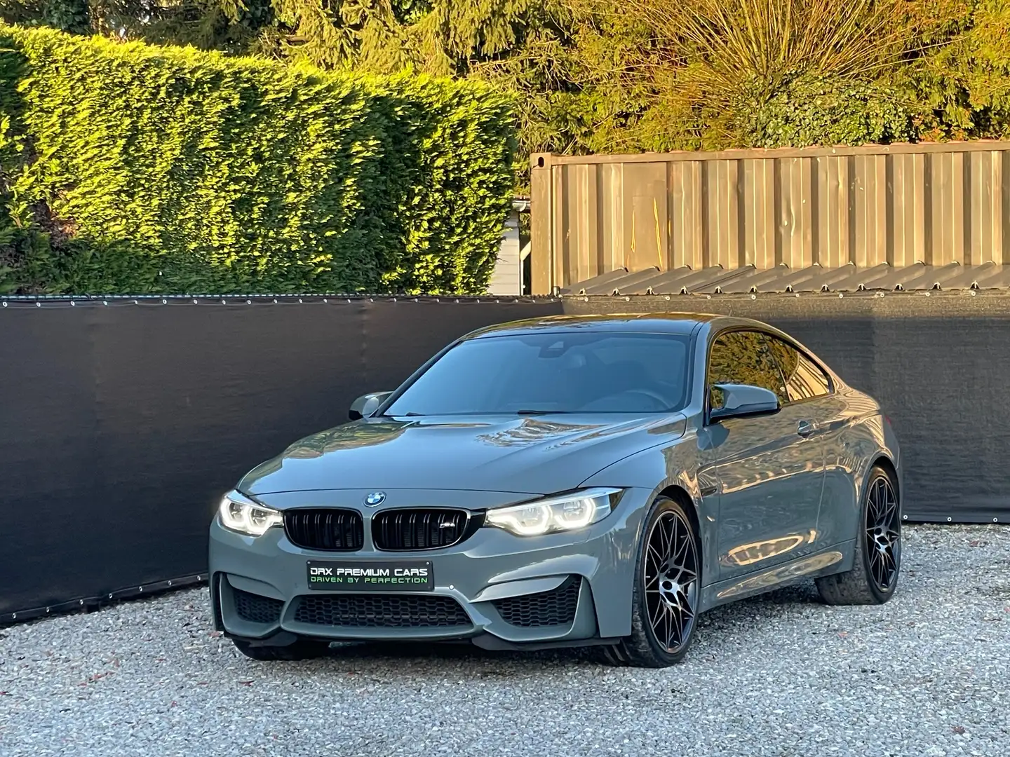 BMW M4 3.0 Competition DKG - Face-lift model- Carbon pack Grijs - 1