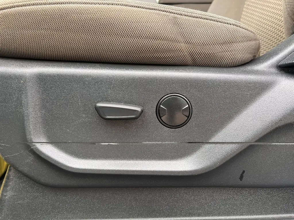 2022 Ford F-250 Super Duty XLT Crew Cab 160 | Camper Pkg | Rear Cam | SYNC 3 — photo 8