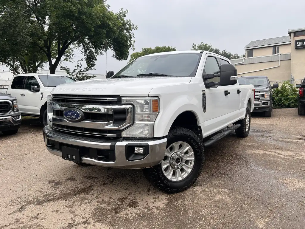 2022 Ford F-250 Super Duty XLT Crew Cab 160 | Camper Pkg | Rear Cam | SYNC 3 — photo 2