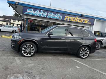 AWD xDrive40e +NAVIGATION + PANO SUNROOF + LEATHER