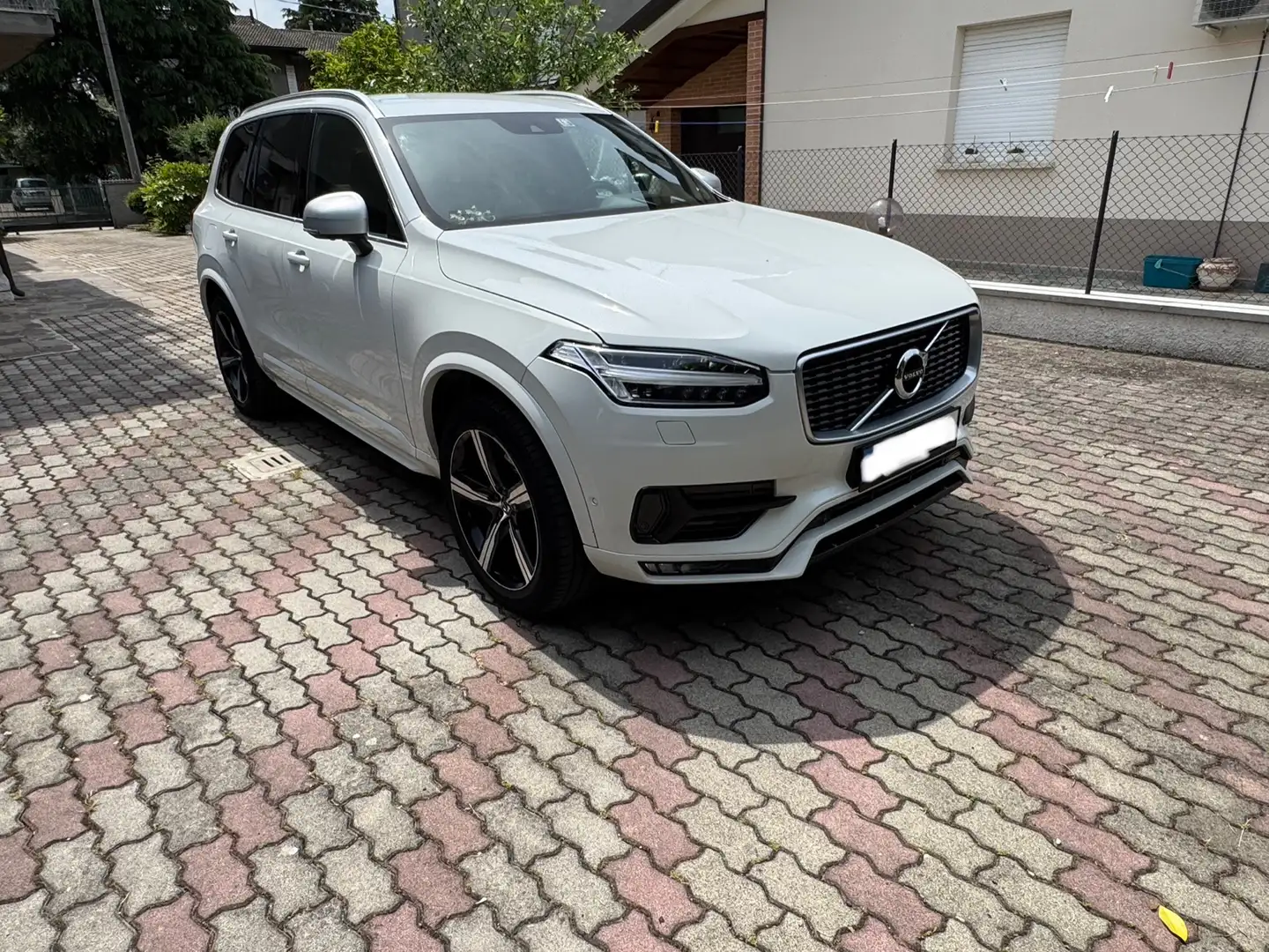 Volvo XC90 XC 90  d5 R-Design Bianco - 2