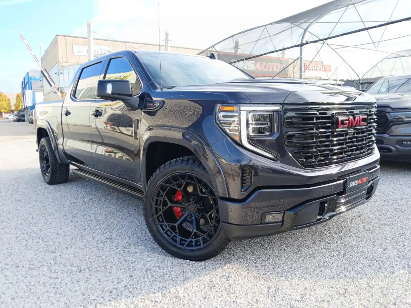 GMC Sierra 1500 4WD Crew Cab 6.2L EcoTec3 V8 DENALI - N1 Gris - 1