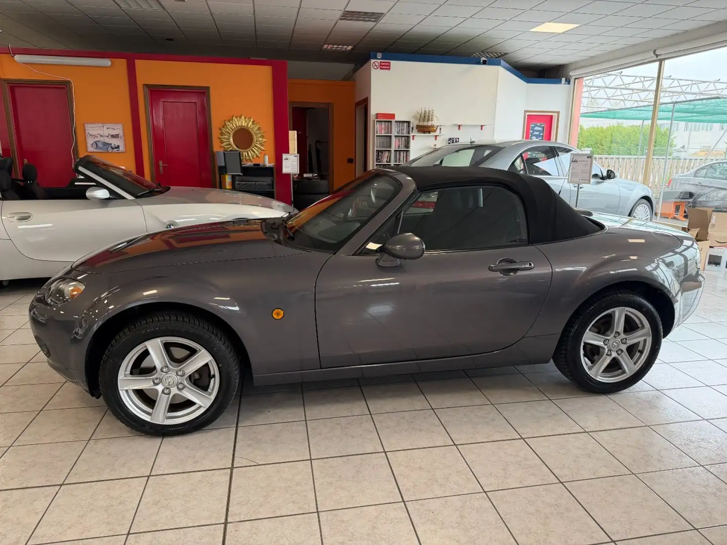 Mazda MX-5 🟢 1.8L 16V Iscrivibile ASI Grau - 2