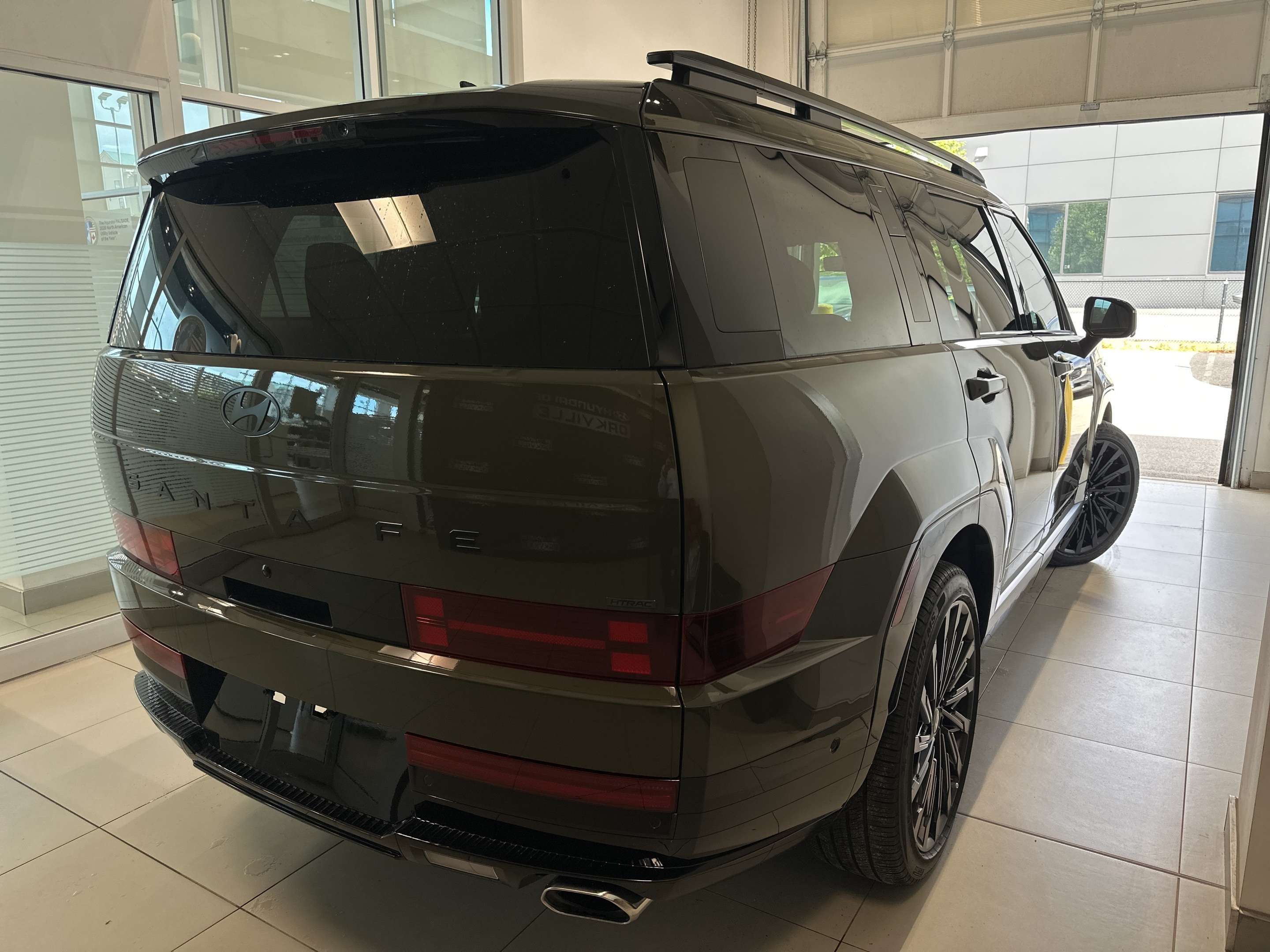 2025 Hyundai Santa Fe ULTIMATE CALLIGRAPHY | 2.5L | 6 PASS | ONE OWNER — снимка 1