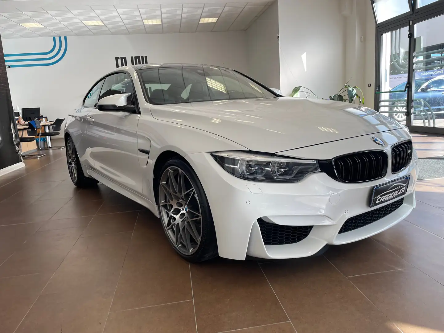BMW M4 M4  Coupe  Competition 3.0 450cv dkg Blanc - 2