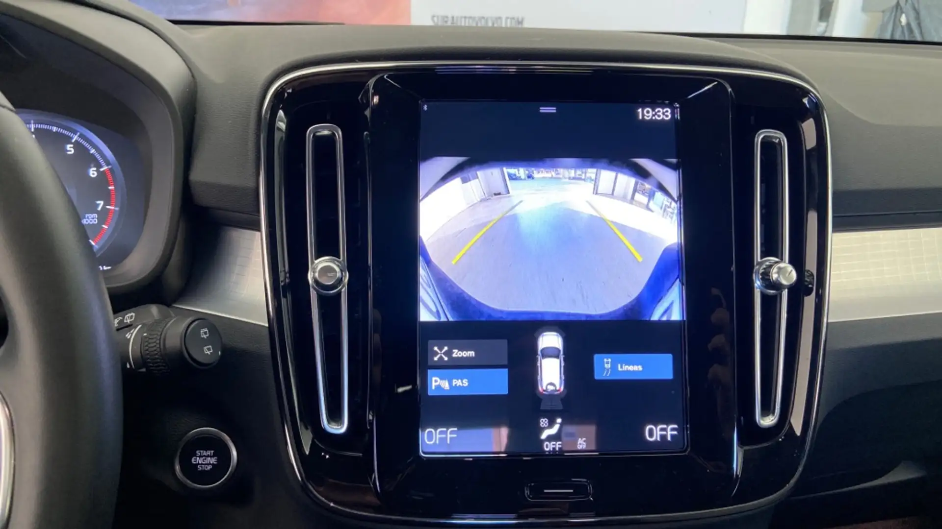 Volvo XC40 2.0 B3 CORE AUTO 163 5P - 2