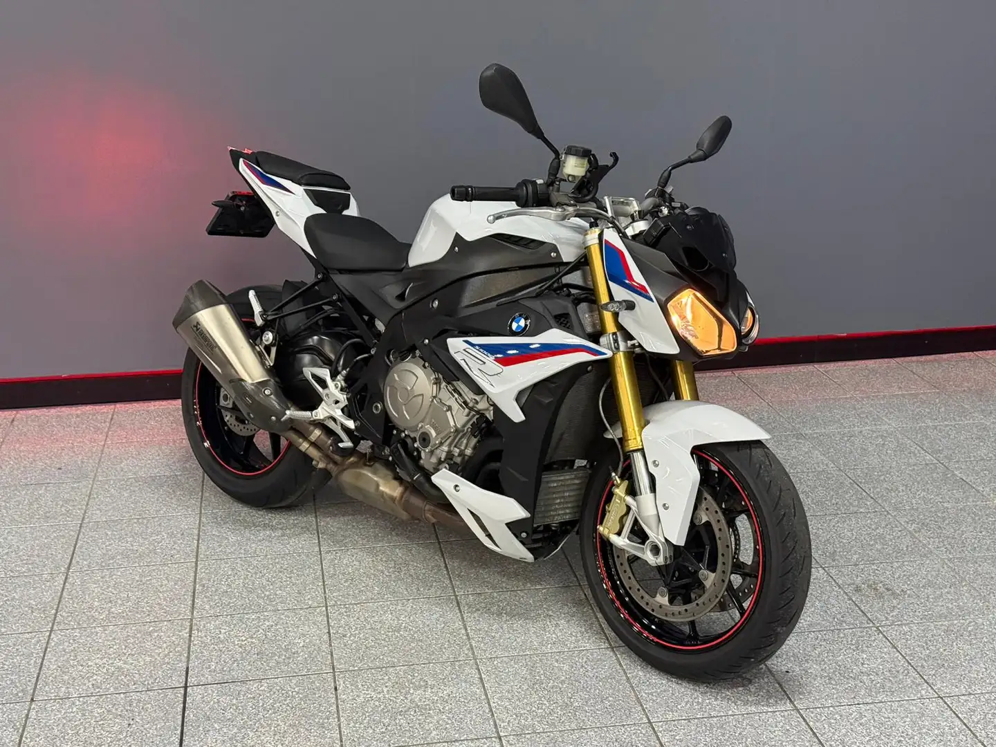 BMW S 1000 R Akrapovič Blanco - 1