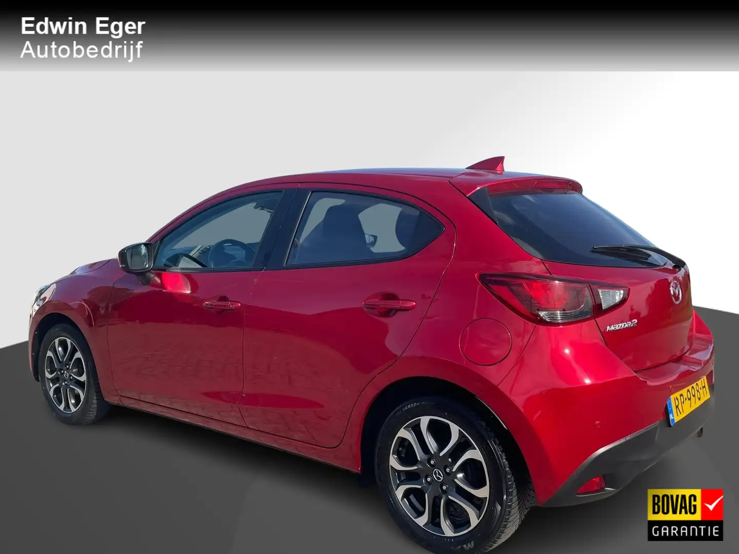 Mazda 2 1.5 Skyactiv-G Dynamic+ | Navi | All Season banden Rood - 2