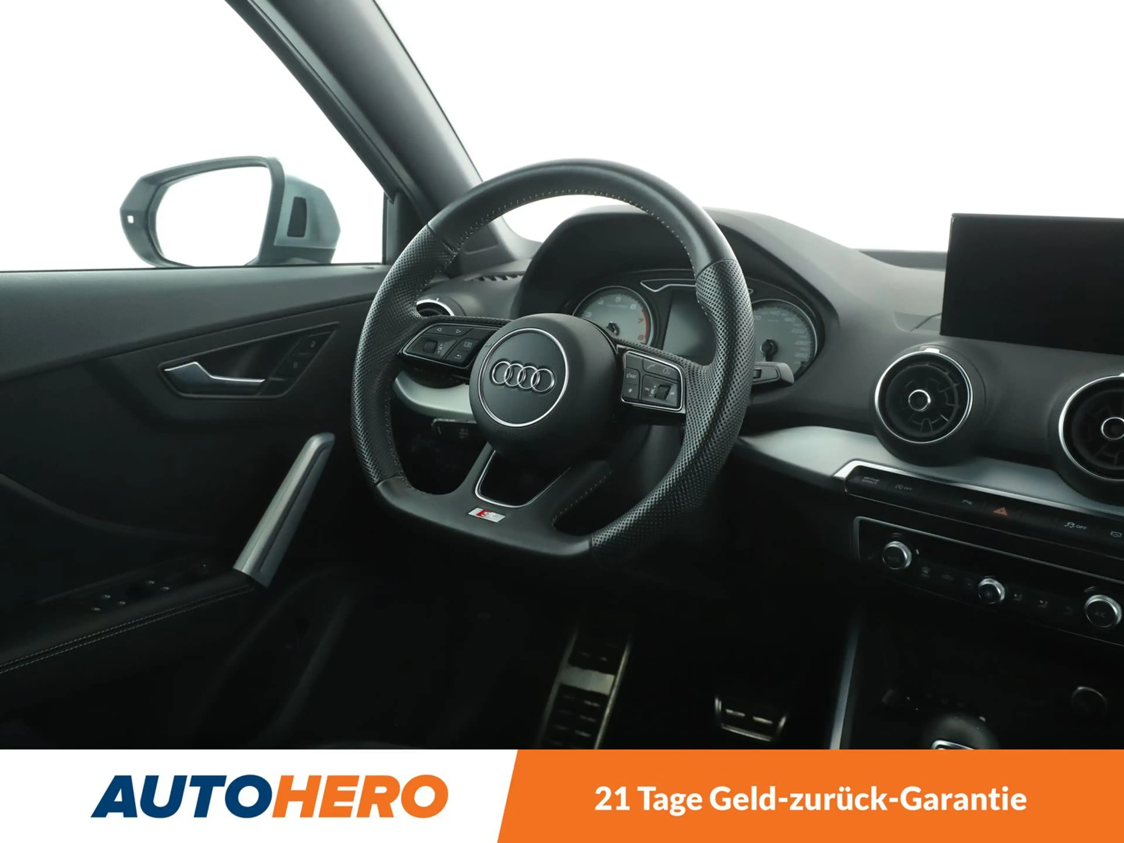 Audi SQ2 2.0 TFSI quattro Aut.*NAVI*TEMPO*LED*CAM*SHZ*PDC* — photo 13
