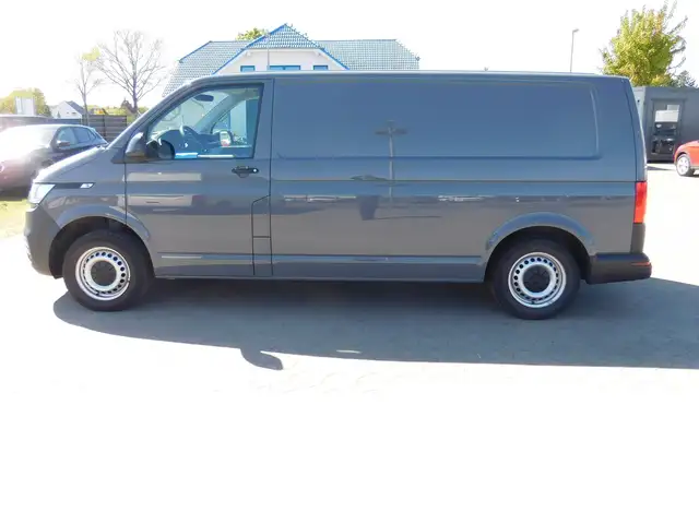 Volkswagen T6.1 Transporter 1 Abt e- Lang 4-Gang Automatic