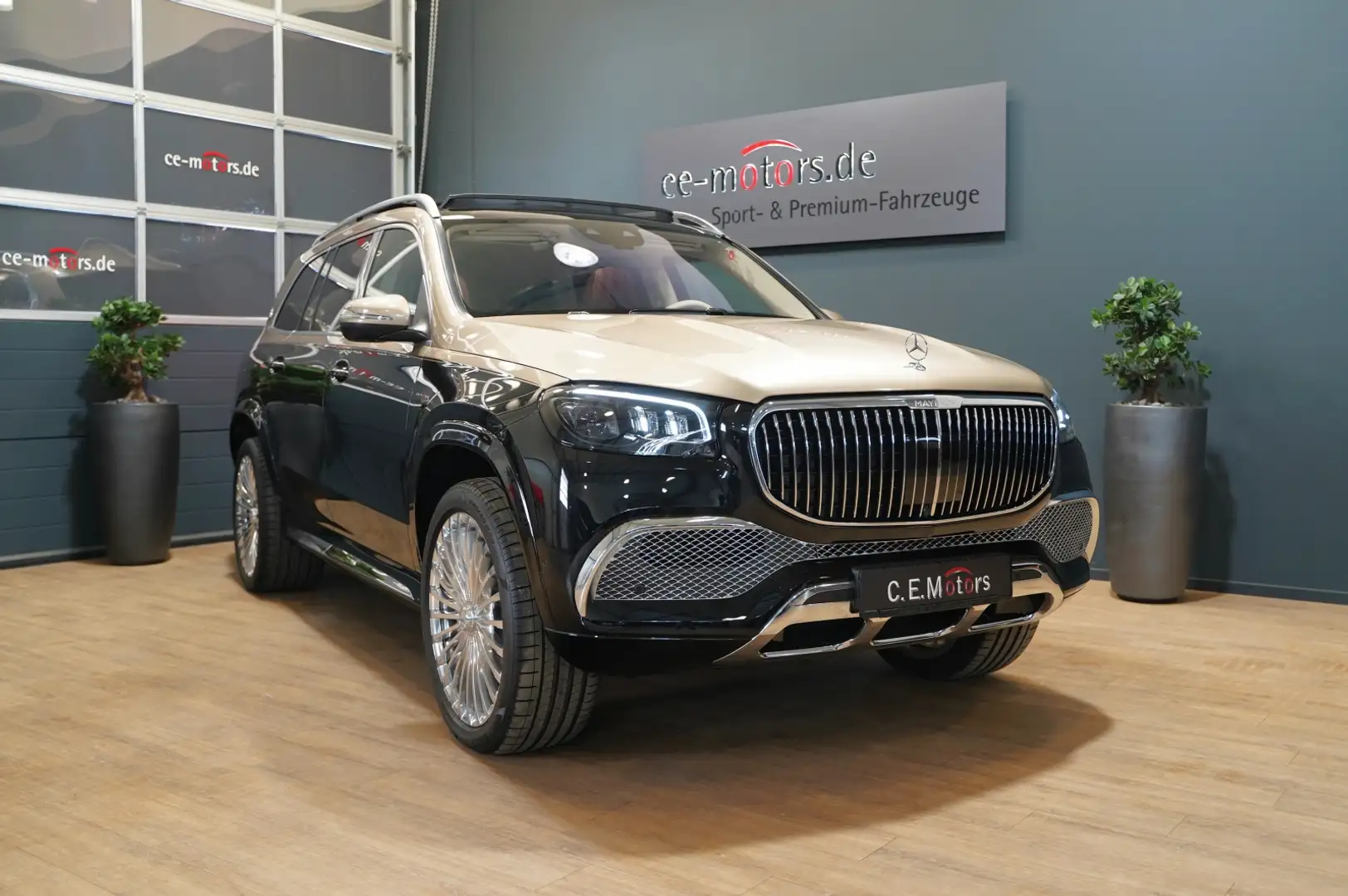 Mercedes-Benz GLS 600 GLS 600 Maybach 4M *E-Active Body Control*360° Fekete - 2