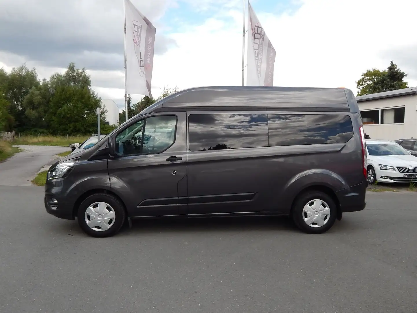 Ford Transit Tourneo Custom 320 L2 Trend 9.Sitze~Hochdach~AHK Grau - 2
