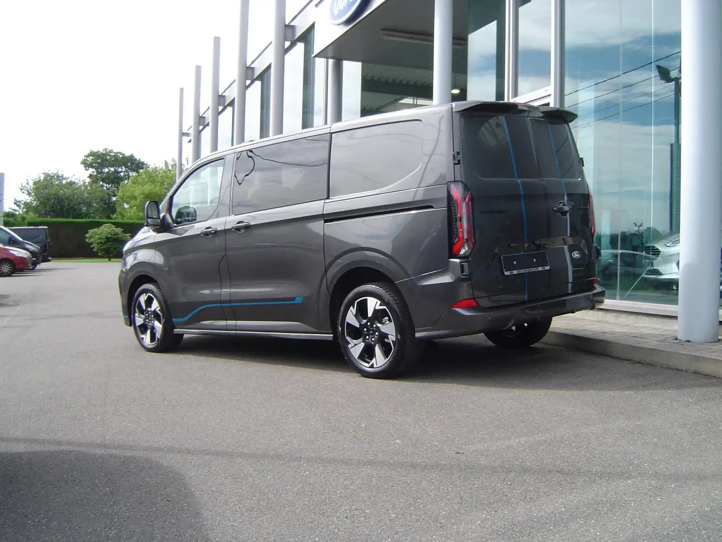 Ford Transit Custom MULTI-USE SPORT 170 CH AUTO ... VENDU ... Gris - 2