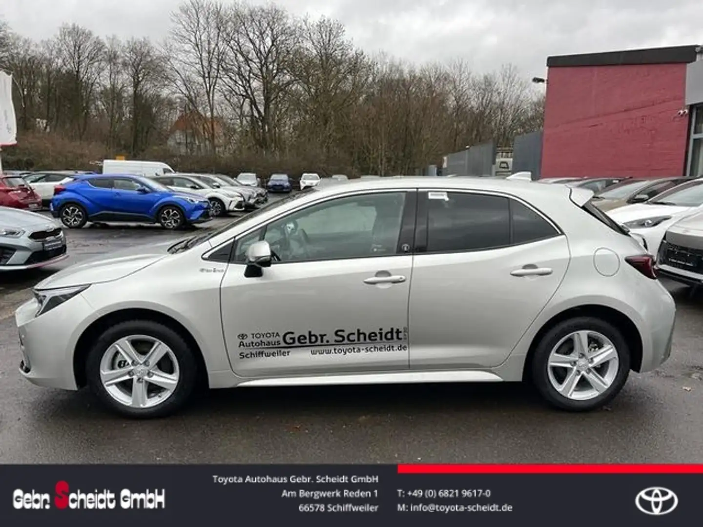 Toyota Corolla 2.0 Hybrid Team D Rückfahrkamera Navigationssystem Silber - 2