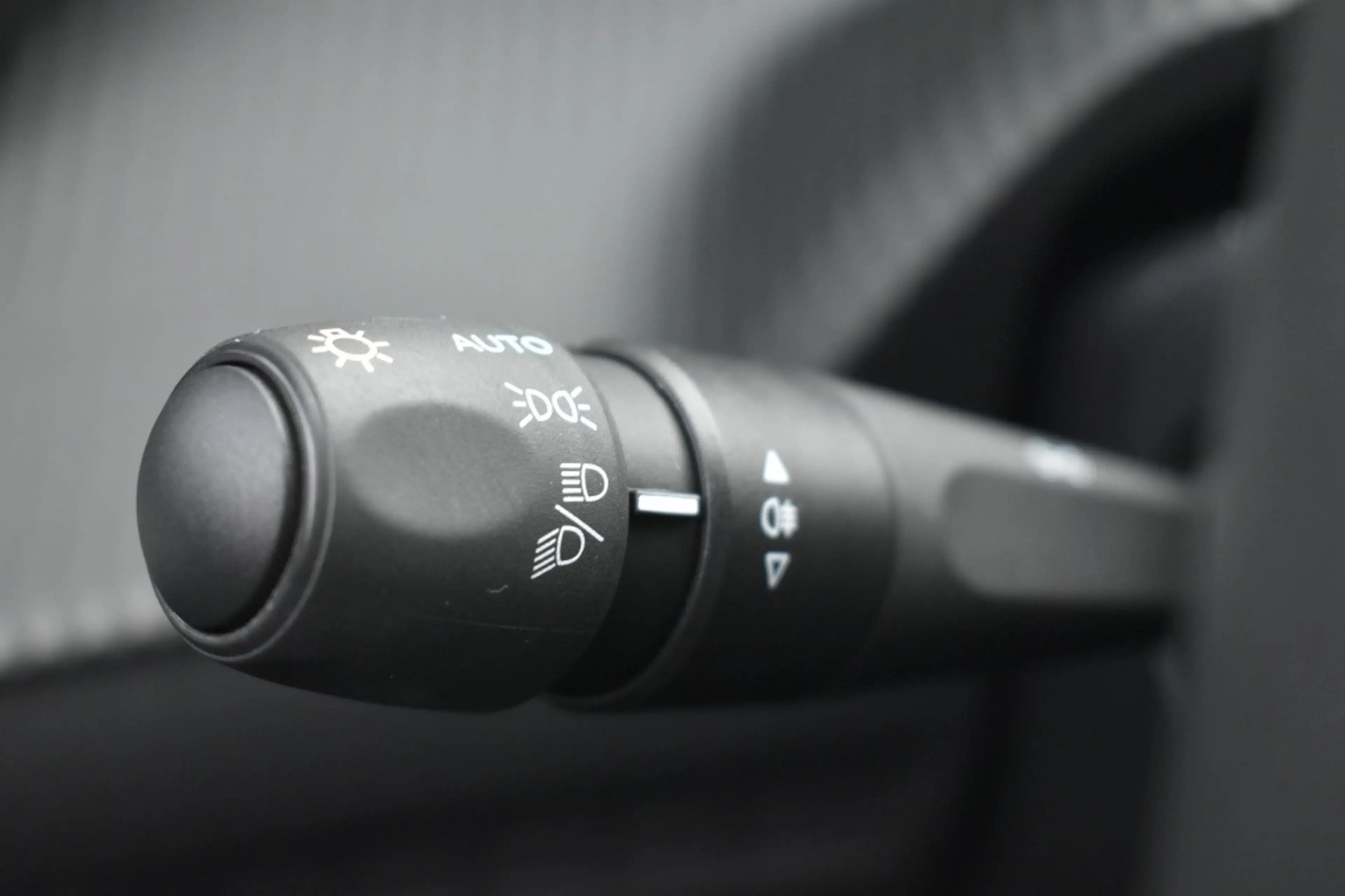 Peugeot 208 Allure — photo 23