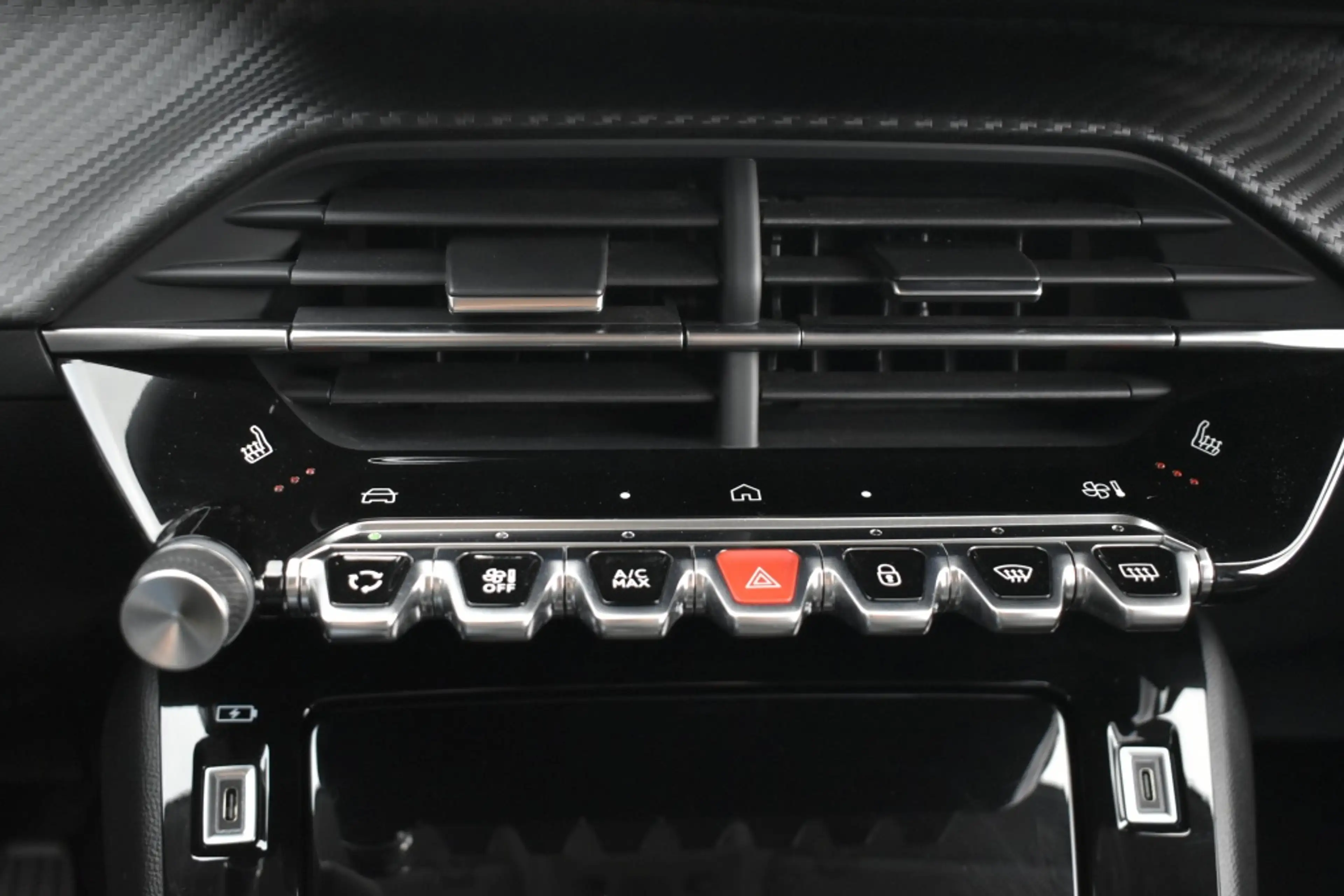 Peugeot 208 Allure — photo 30
