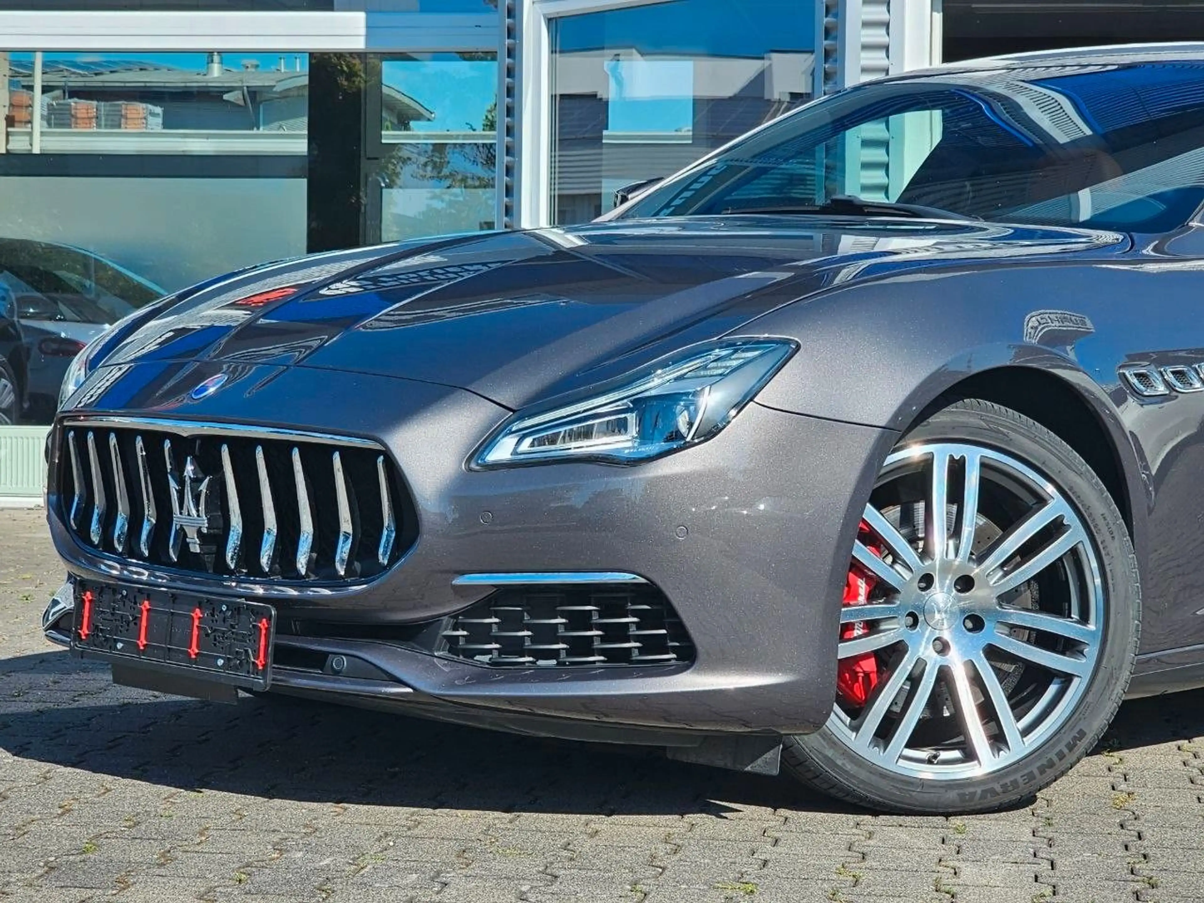 Maserati Quattroporte 3.0 V6 S Automatik — photo 2