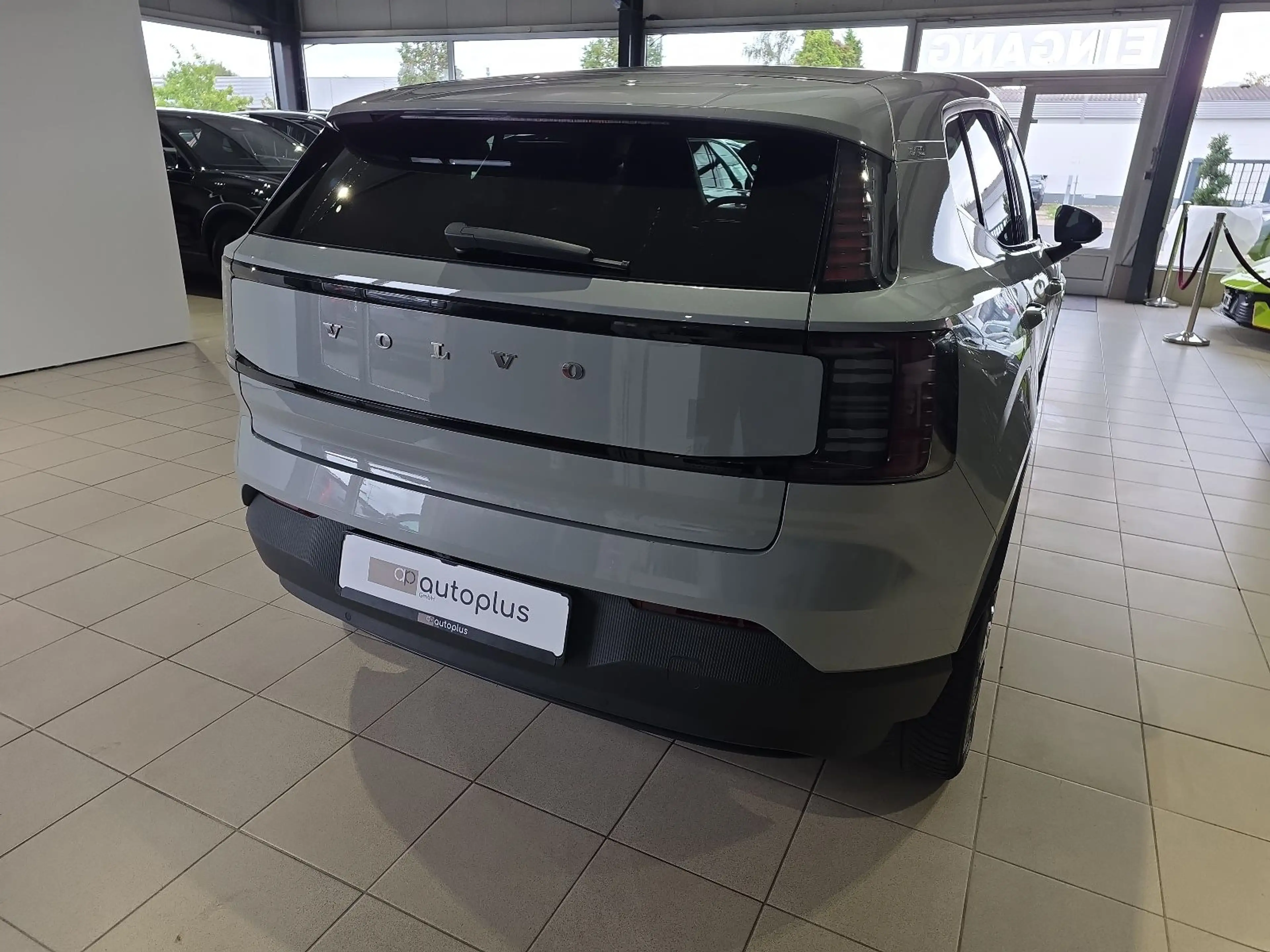Volvo EX30 Core Extended Range ACC BLIS WinterPaket — photo 7