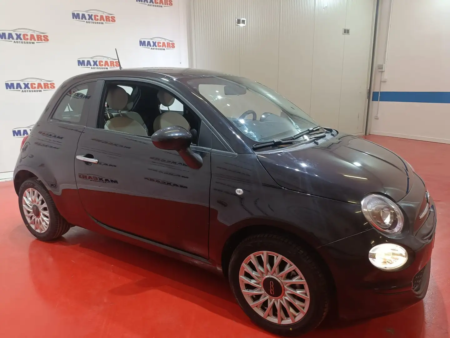 Fiat 500 1.0 HYBRID DOLCEVITA Noir - 1
