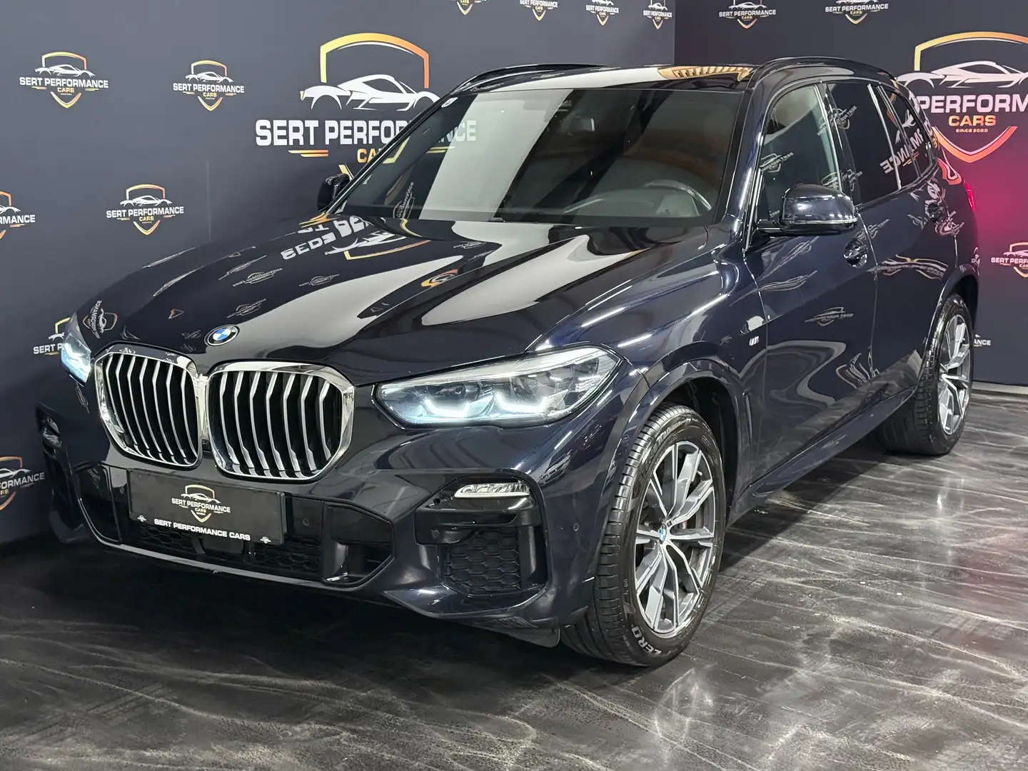 BMW X5 xDrive 30 d M Sport Noir - 2