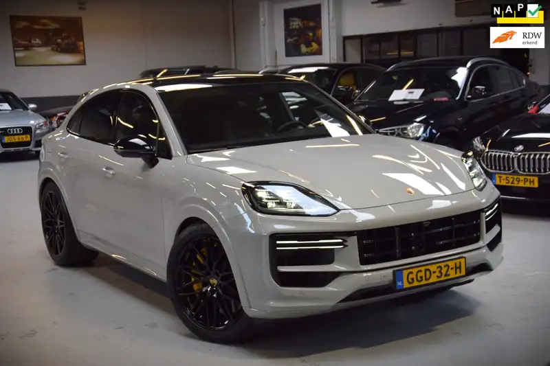 PORSCHE Cayenne Coupe