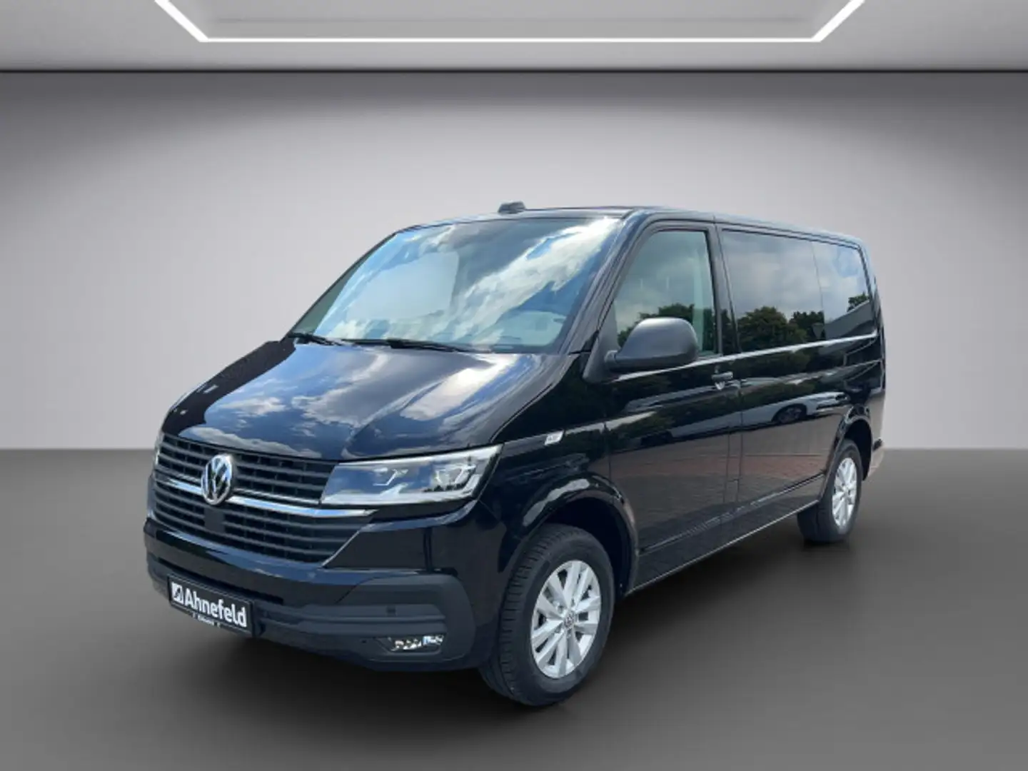 Volkswagen Transporter 6.1 Kombi 2,0 l TDI SCR 110 kW Getriebe: 7-Gang-Do Black - 2
