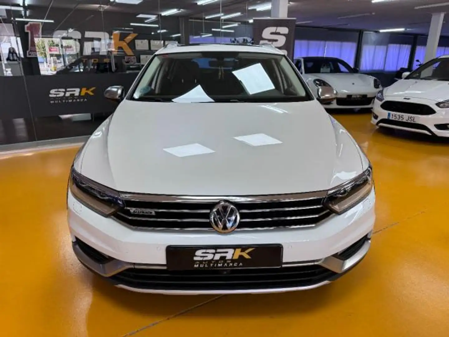 Volkswagen Passat Variant 2.0TDI BMT Sport 4M DSG 140kW Wit - 2