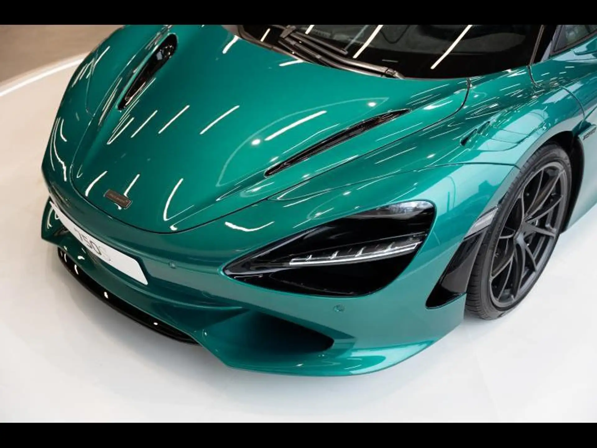 맥라렌 750S 750 2026 청록 사진 6
