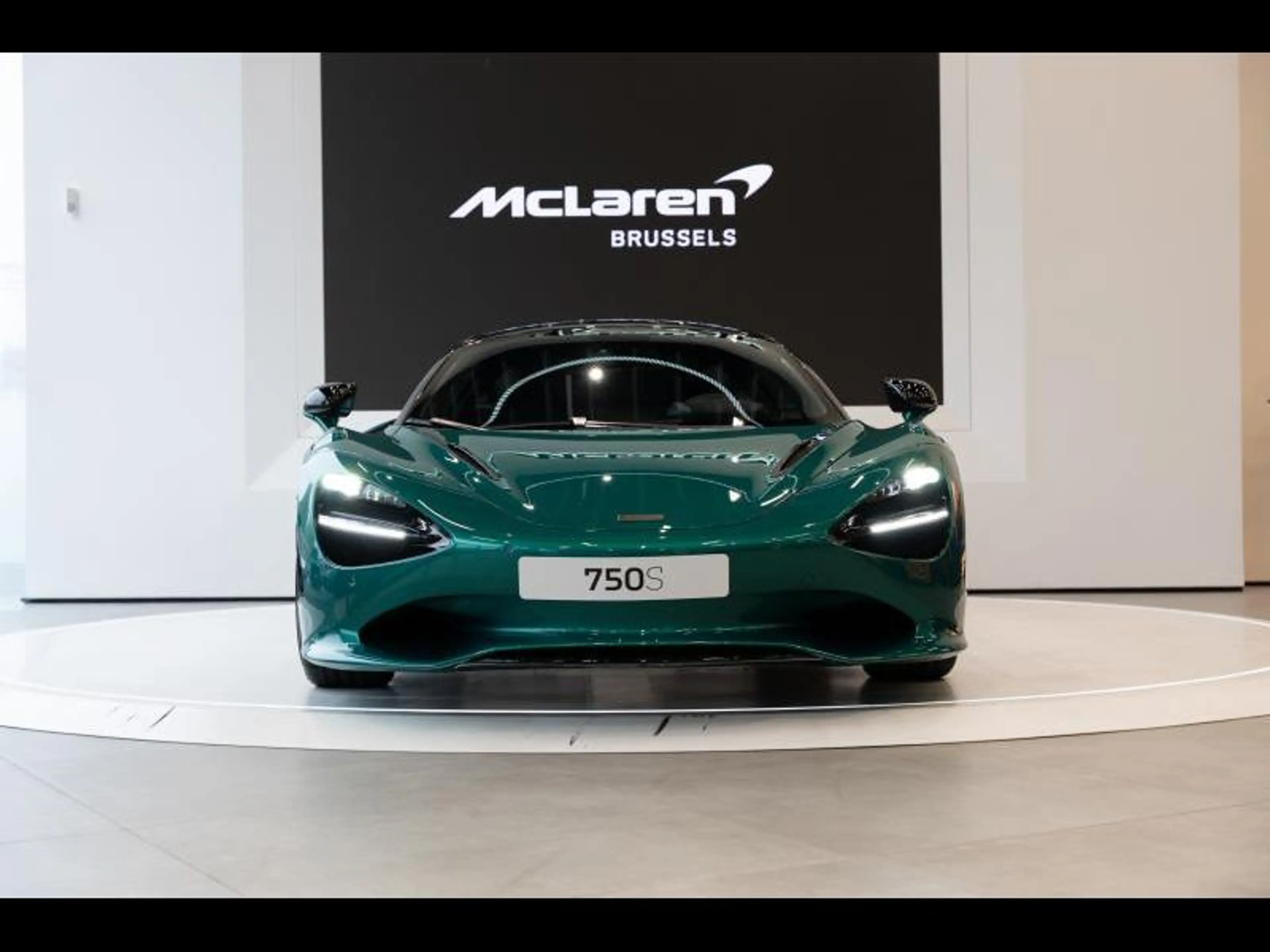 McLaren 750S S — photo 3