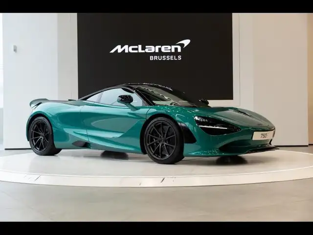 McLaren 750S Coupe
