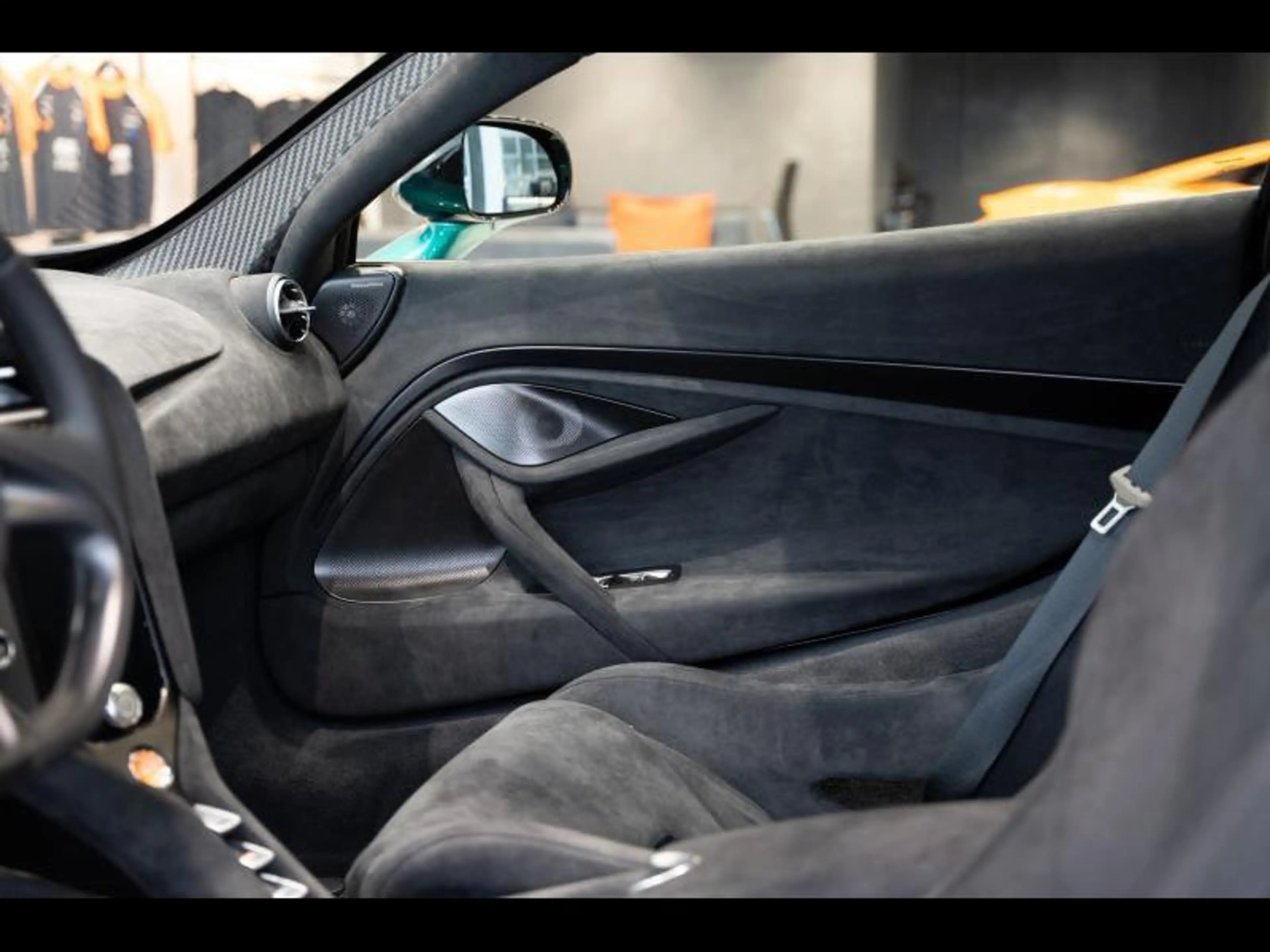 McLaren 750S S — photo 15