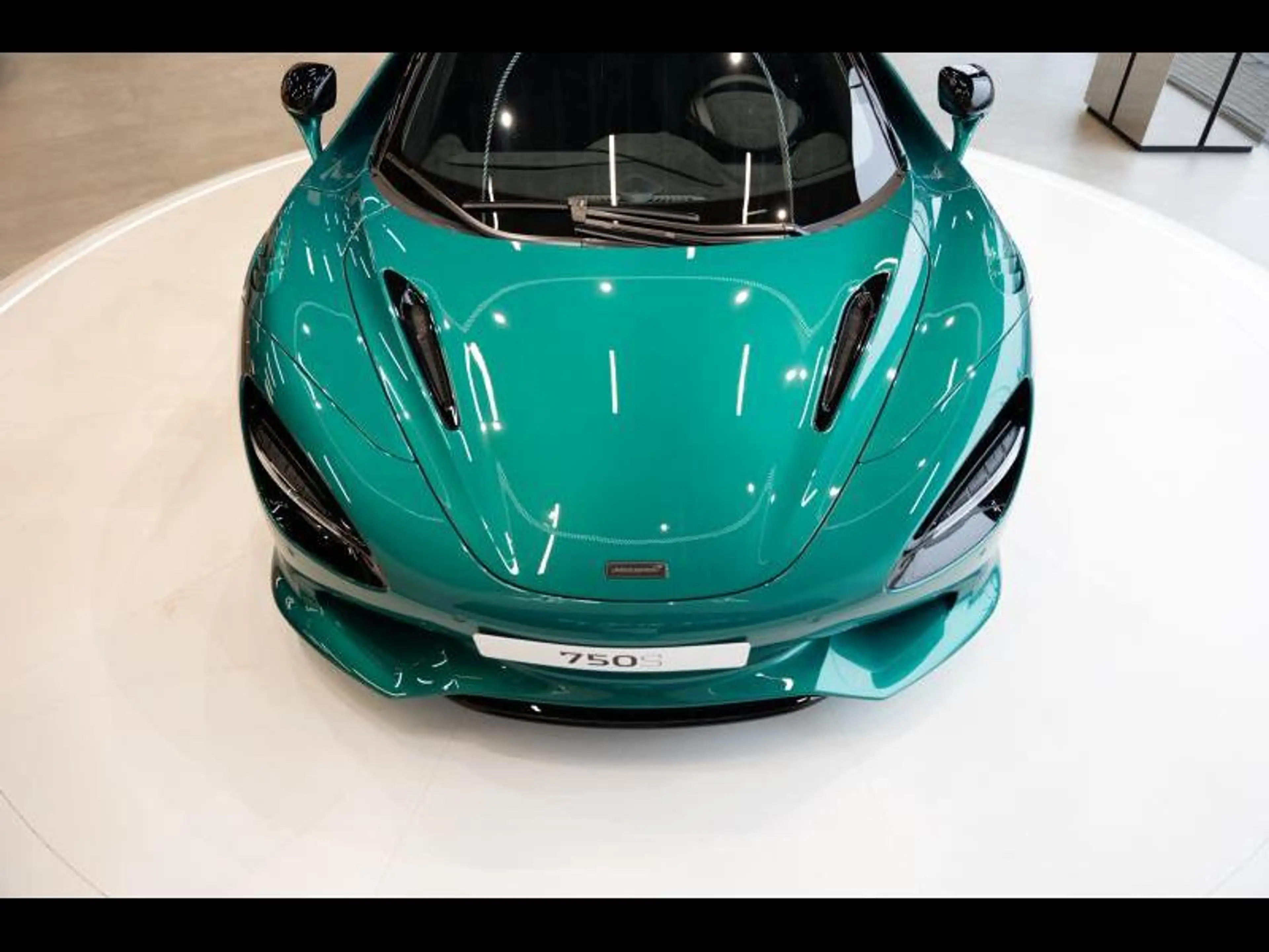 McLaren 750S S — photo 5