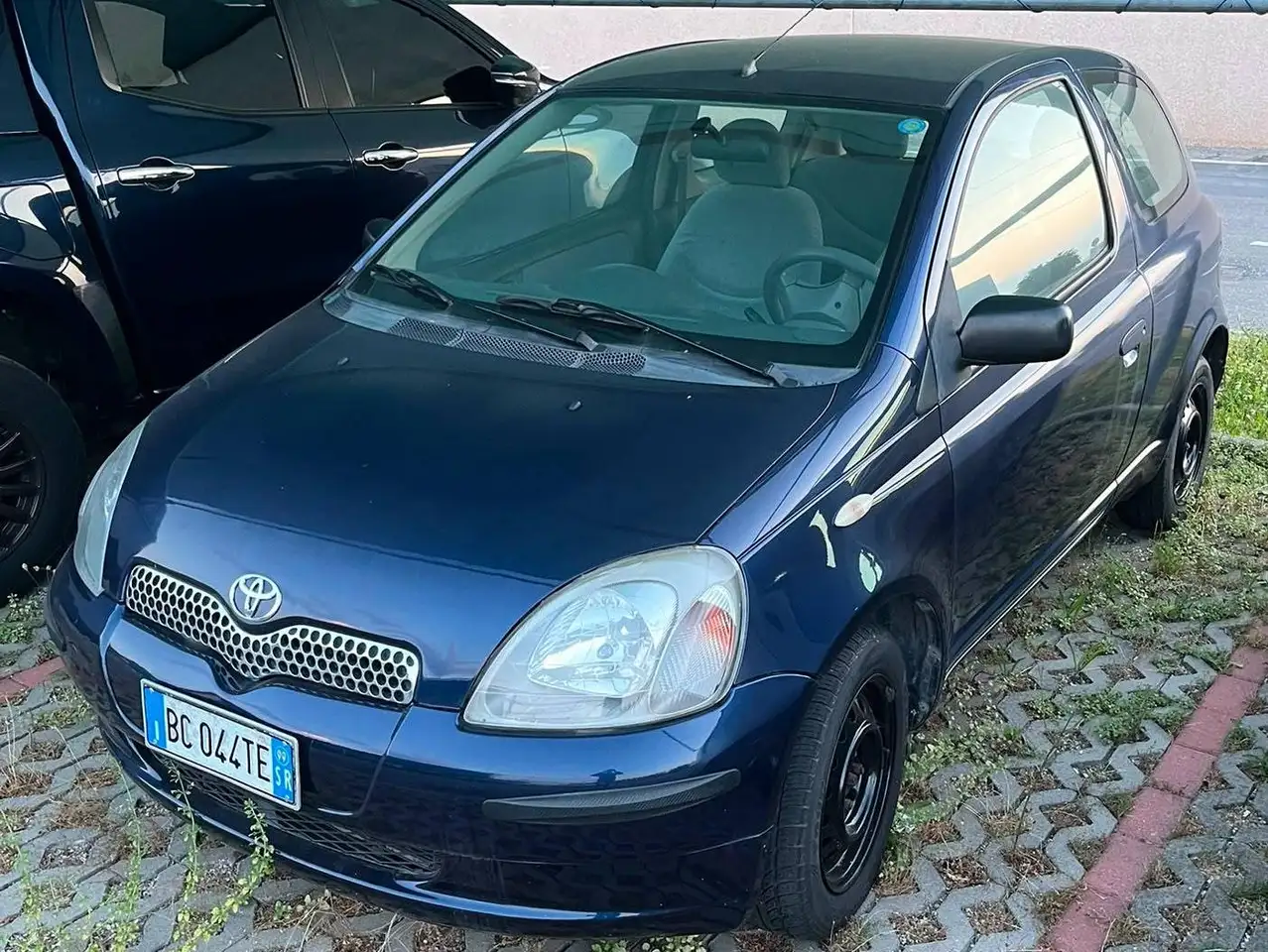 Toyota Yaris I 1999 3p 1.0 Sol, foto 2