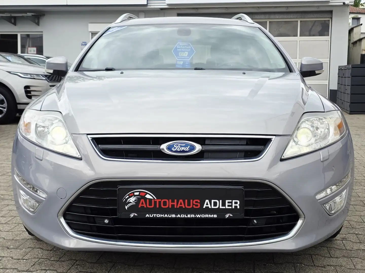 Ford Mondeo Kombi Titanium*2HD*AUTO*KAME*NAVI*LED*AHK Argent - 2