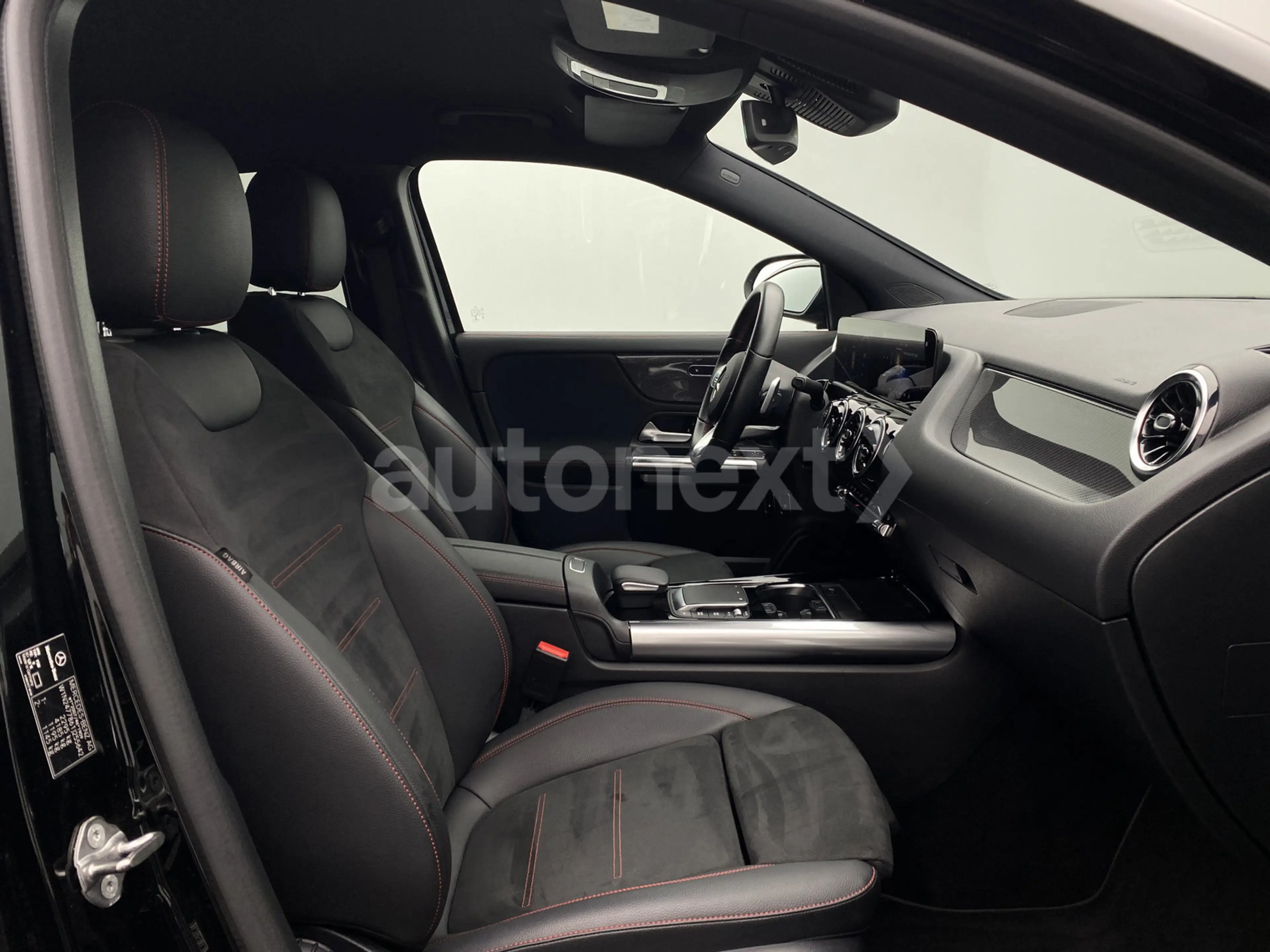 Mercedes-Benz GLA 250 e *2x AMG Line+Night* Kamera+19"+Standhzg (5642) — photo 13