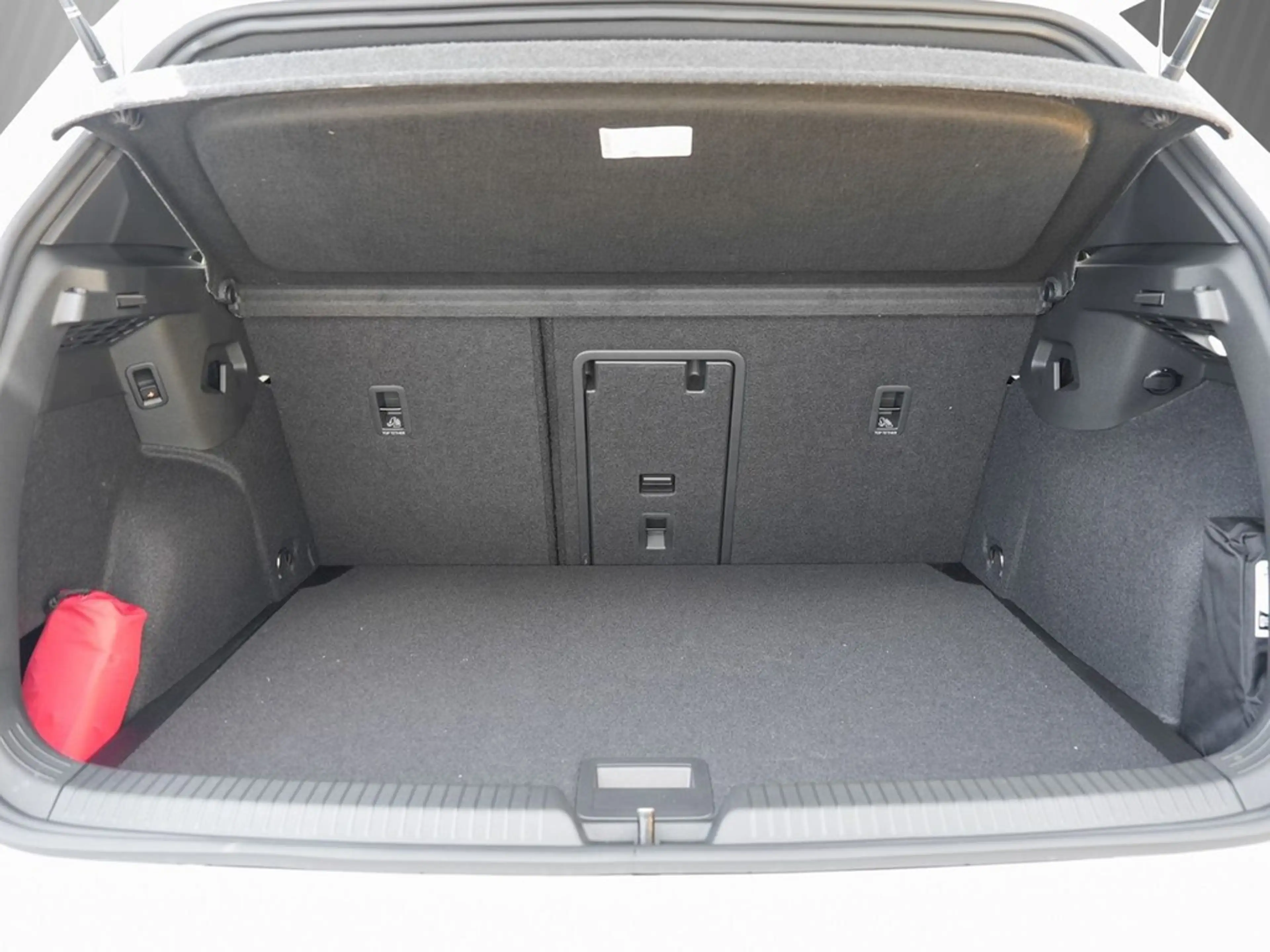 Volkswagen Golf R -Line 1,5 l eTSI OPF 110 kW (150 PS) DSG — photo 6