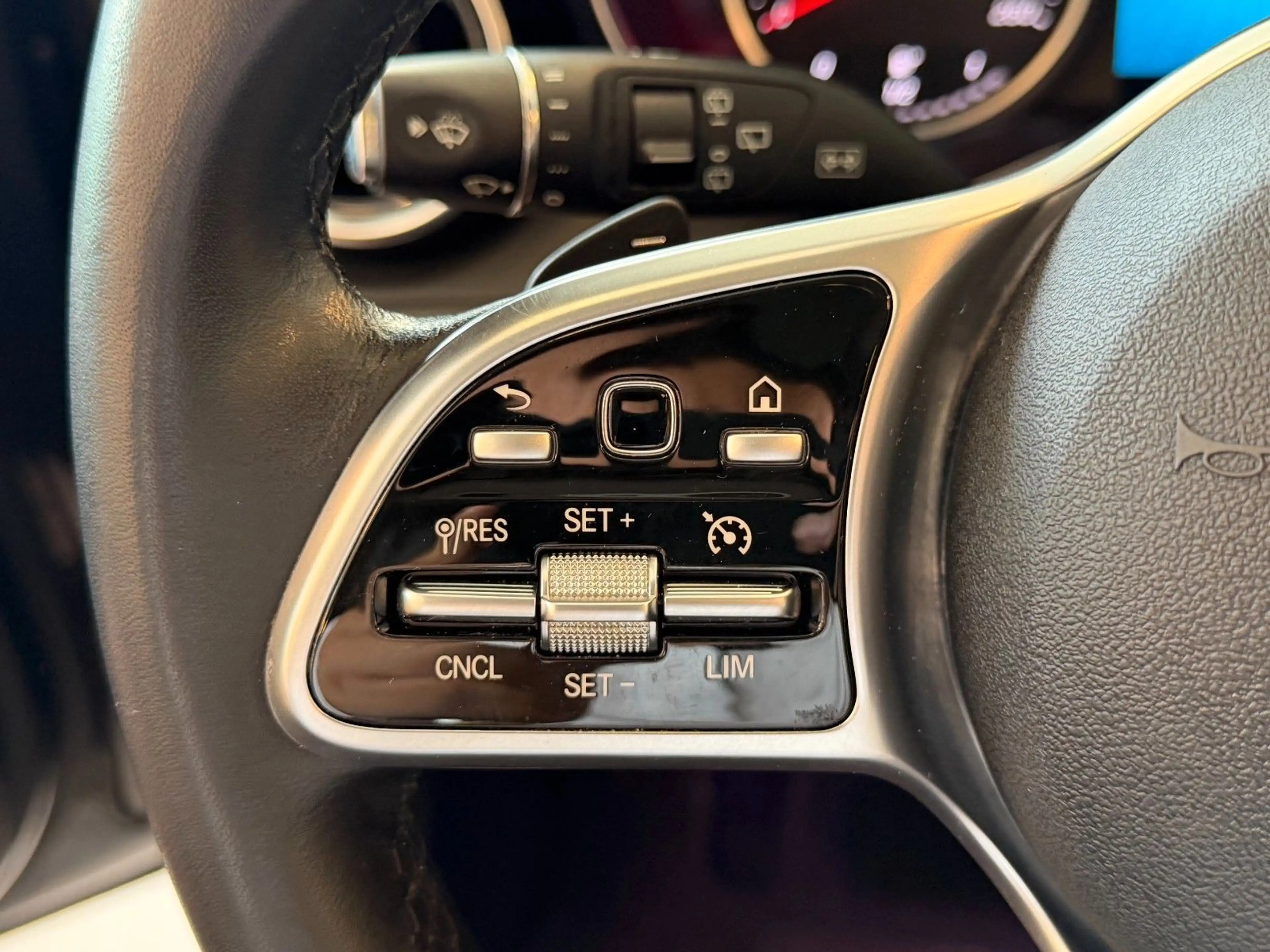 Mercedes-Benz C 180 T Ava 9G-Tr. LED AHK Pano Rü-Ka CarPlay — photo 19