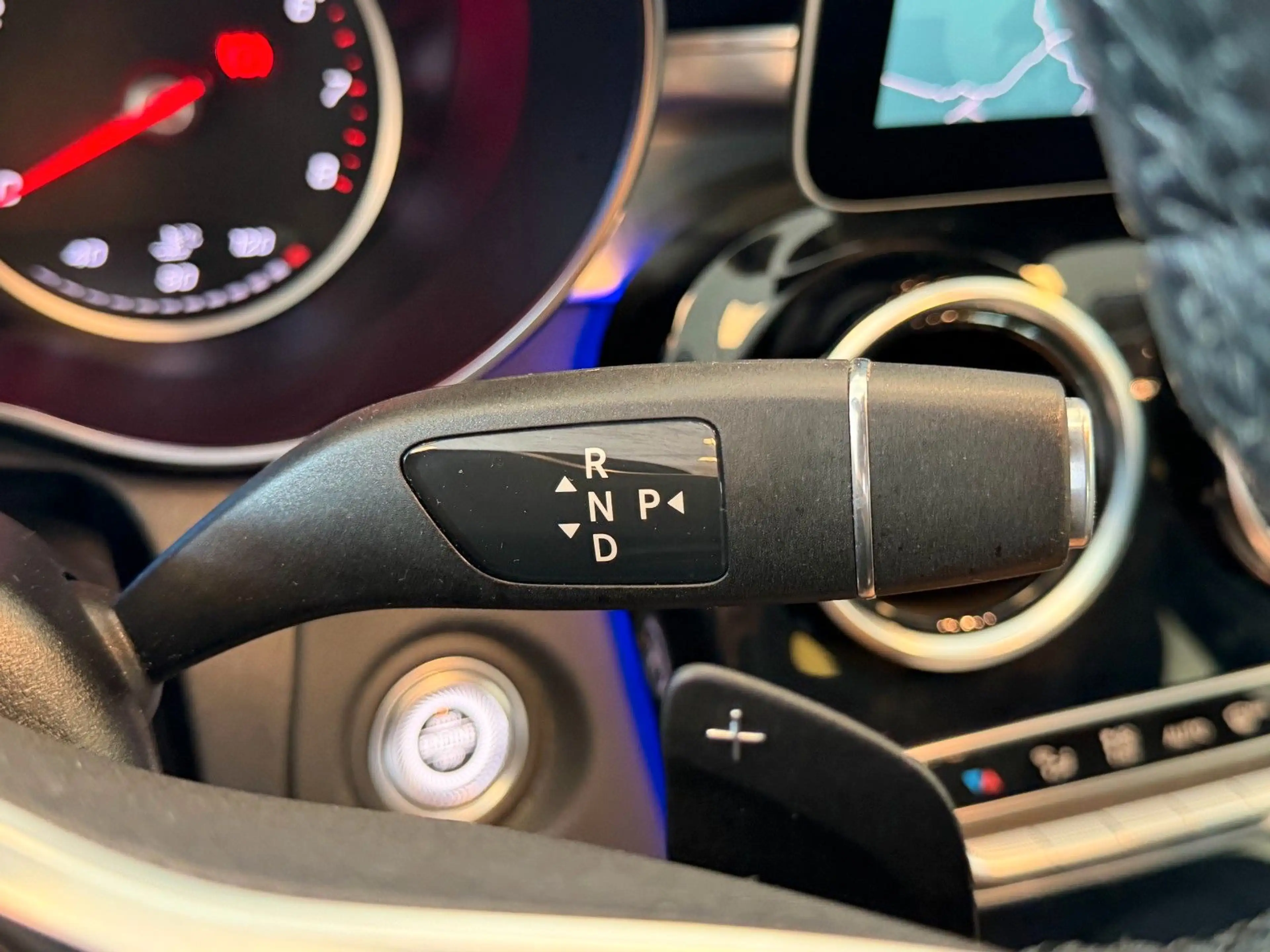 Mercedes-Benz C 180 T Ava 9G-Tr. LED AHK Pano Rü-Ka CarPlay — photo 18