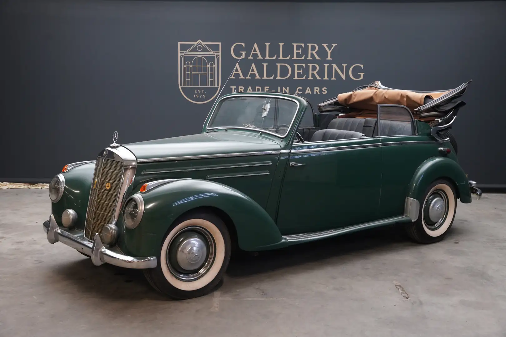 Mercedes-Benz B 220 Convertible Vintage design; essence of Mercedes-Be Verde - 1