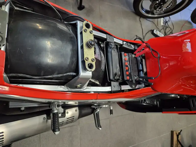 Suzuki GSX-R 1100 - foto 7