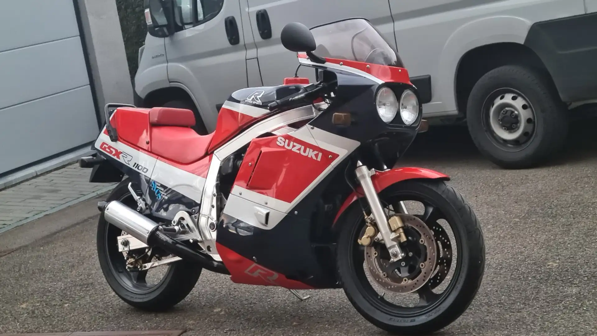 Suzuki GSX-R 1100 Rojo - 1