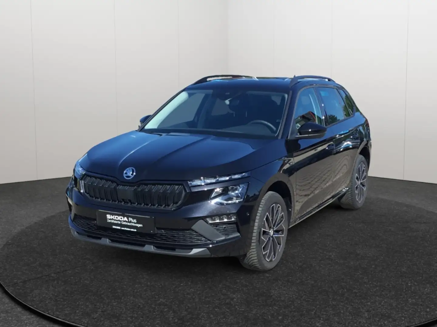Skoda Kamiq 1.0TSI DSG Selection Matrix Carplay Rear View PDC Schwarz - 1