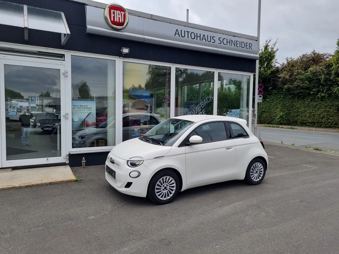 Fiat 500 500e ICON 118PS 42 kWh sehr gepflegt Tech+Komfort Weiß - 1