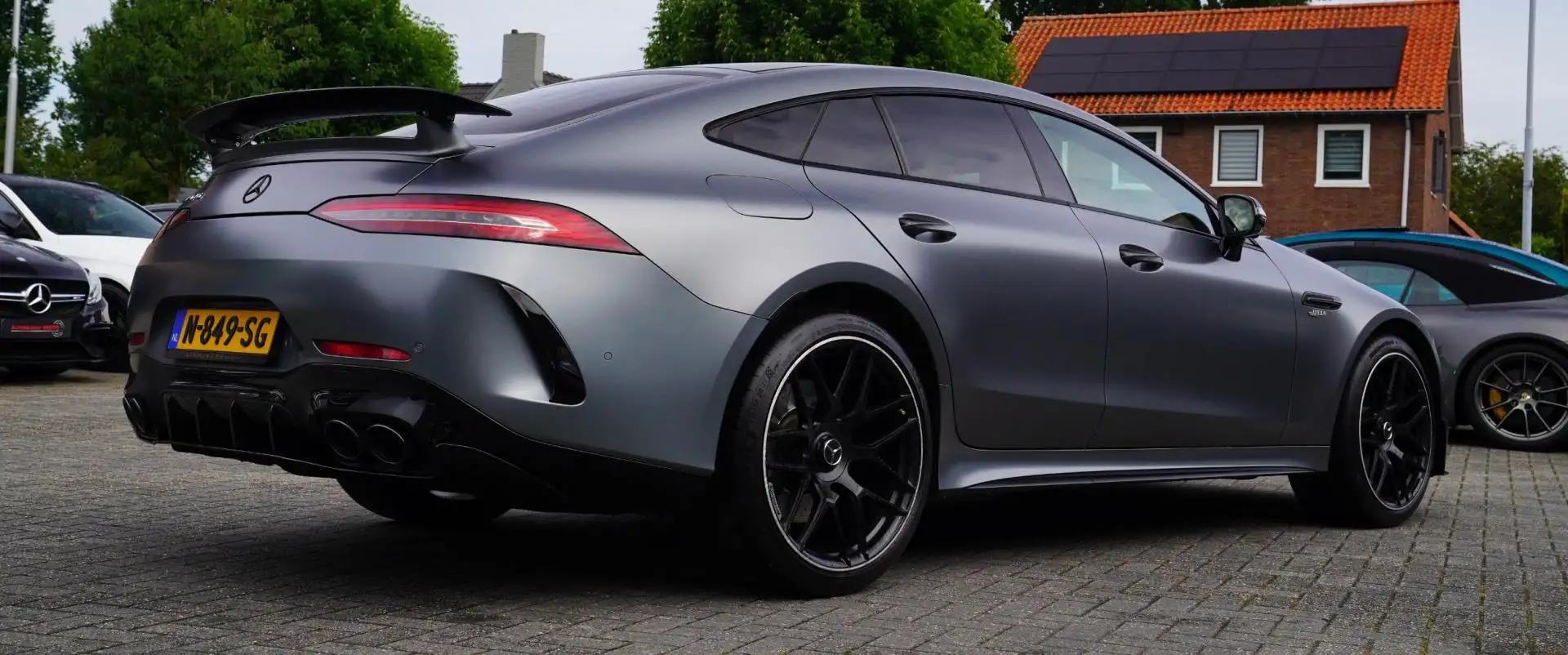 Mercedes-Benz AMG GT 4-Door Coupe AMG 43 4MATIC+ Premium Plus | Schuif/ siva - 2