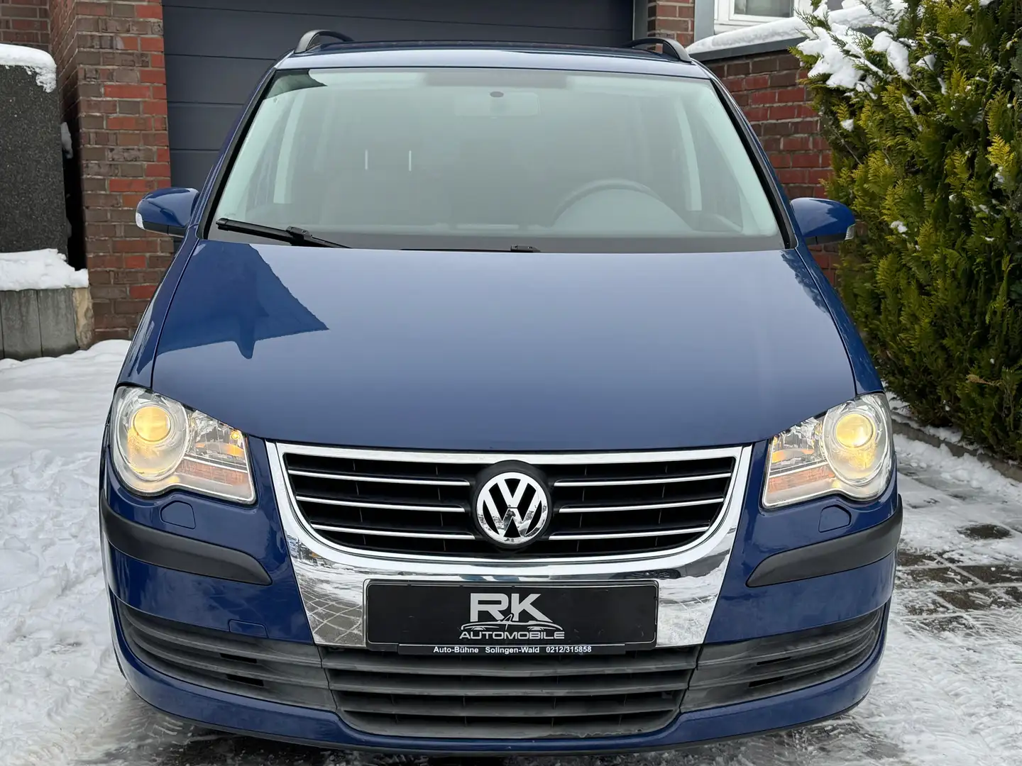 Volkswagen Touran Conceptline Blau - 2