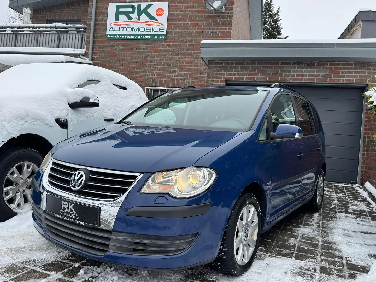 Volkswagen Touran Conceptline Blau - 1