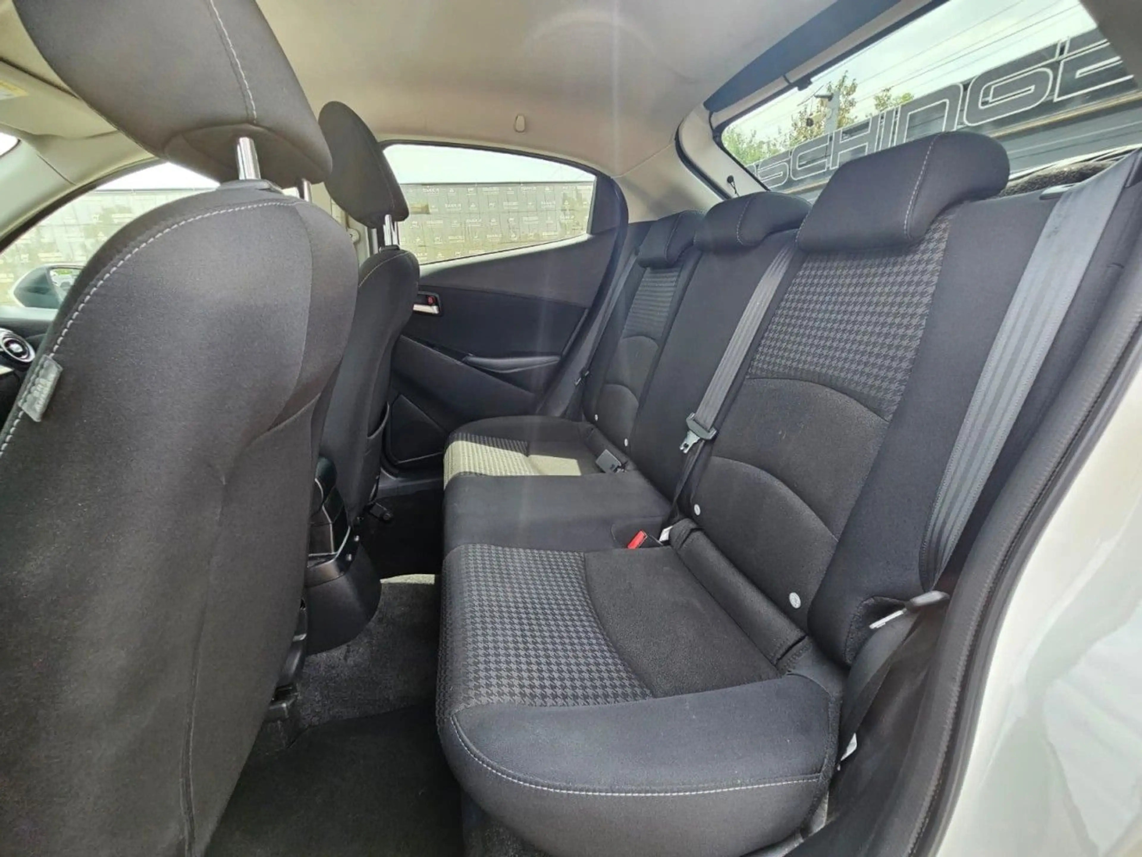 Mazda 2 Lim.1.5 Sports-Line SHZ TEMPO MFL SPURAS KLIMA — photo 8
