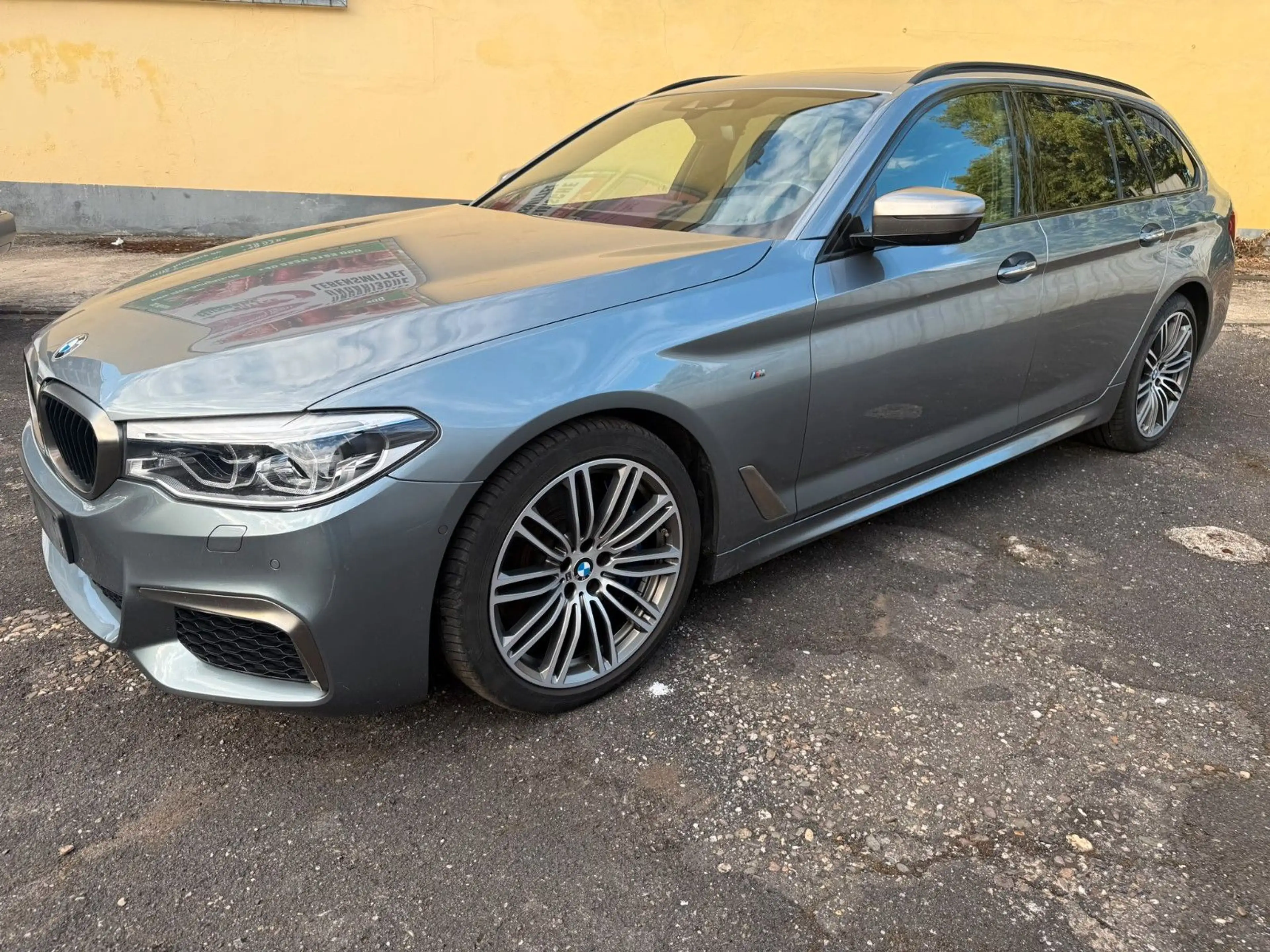 BMW 550 5 Touring M550 d xDrive/ Vollausstattung/ — photo 5