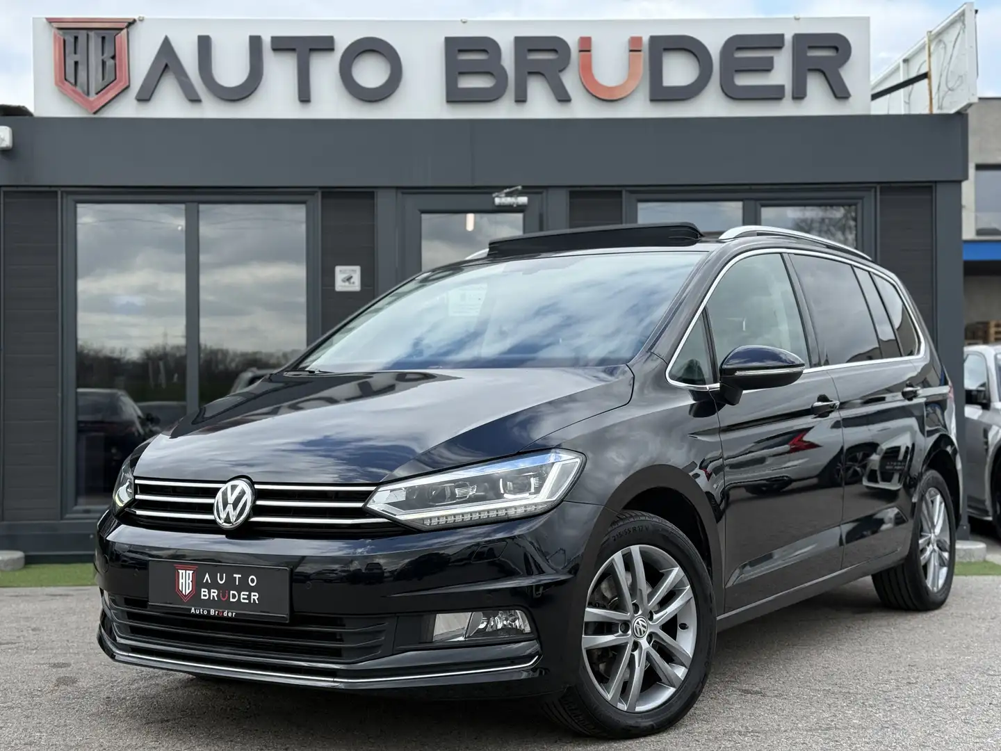Volkswagen Touran Highline BMT/Start-Stopp Schwarz - 2