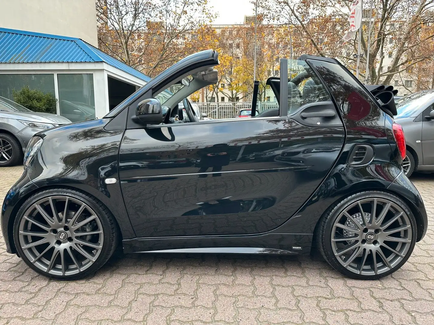 smart forTwo fortwo Cabrio BRABUS Xcl*LEDER*NAV*JBL*KAM*18"* Černá - 2